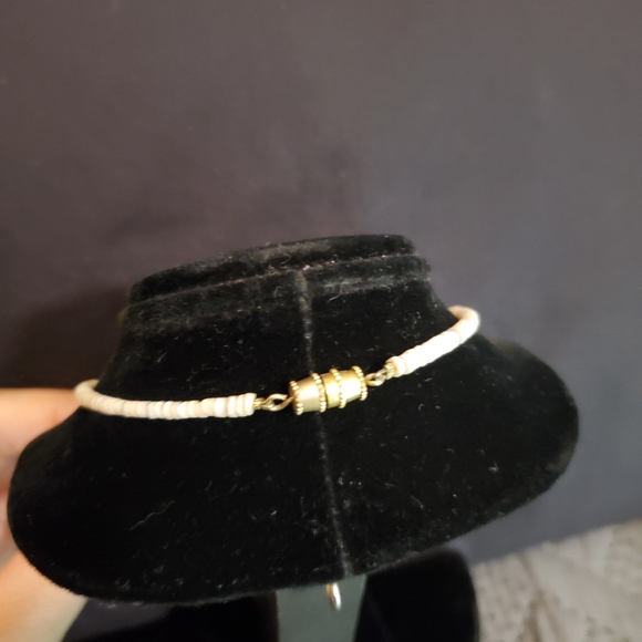 Vintage Shell/Stone/Bead Necklace - Picture 6 of 7